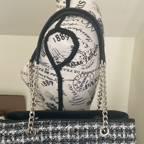 Kate Spade Natalie Tote/Shoulder Bag Quilted Black and White Plaid EUC! - Picture 4 of 9